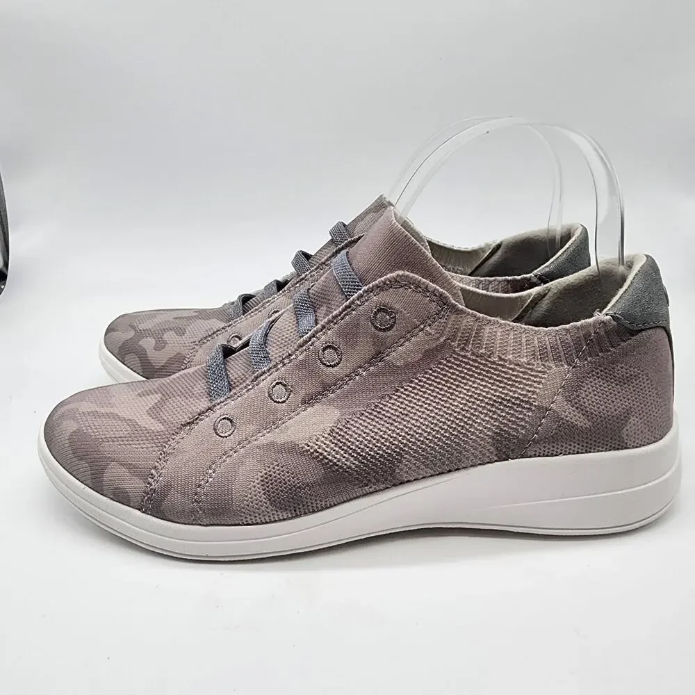 Bzees Golden Knit Slip-on Sneakers Gray Camo‎ Casual Shoes 9M